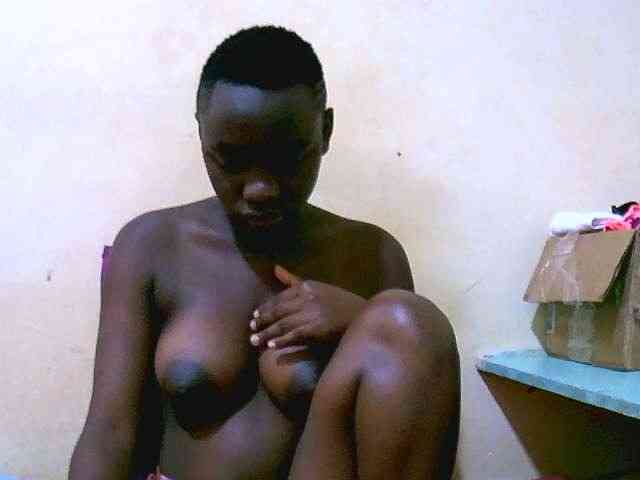 Mariah-Lovely webcam