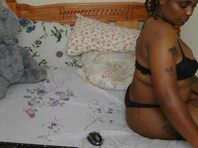 alexisfreaky's BongaCams show and profile