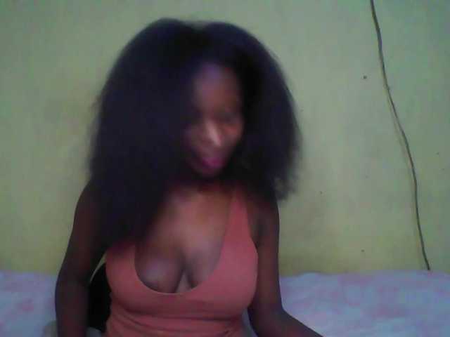 MissAnnaXO1's BongaCams show and profile