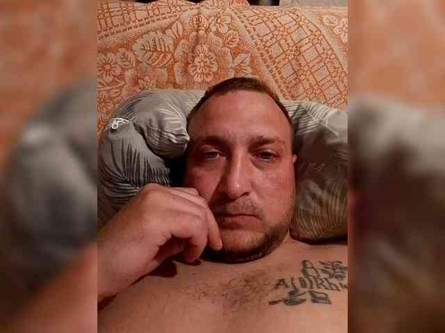 Dimasik-560 Live Webcam on BongaCams