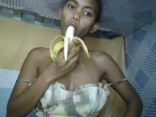 le modèle Helenah est en webcam porno dans un show sur le site bongacams, il possède les tags suivants: Ebony,Brunette,Shaved