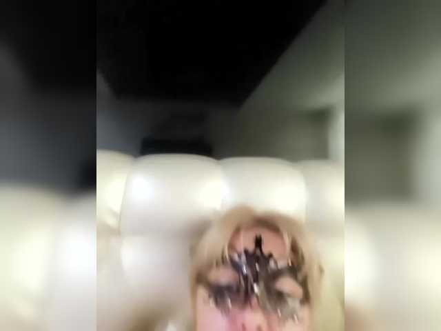 JulAmur's BongaCams show and profile