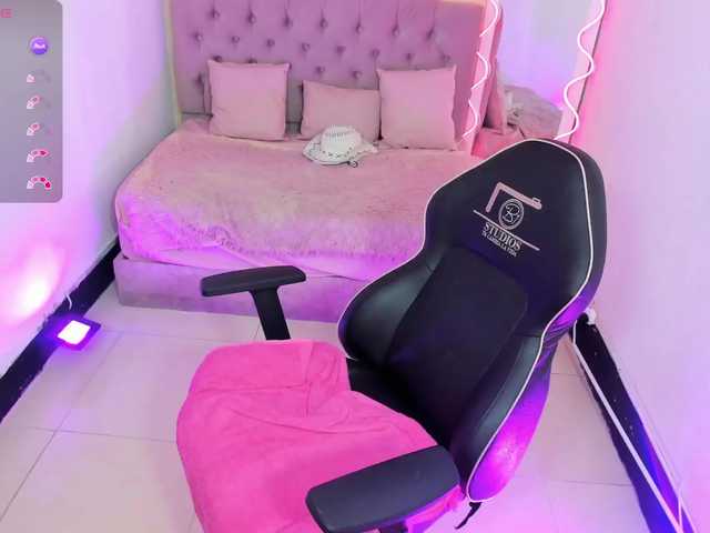 katherine-tay's BongaCams show and profile