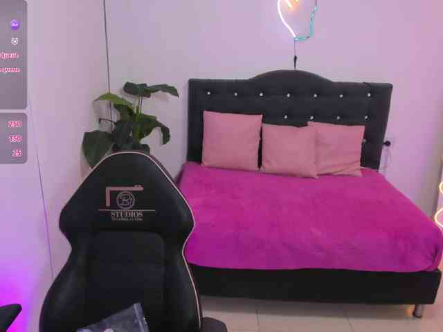 katherine-tay Live Webcam on BongaCams