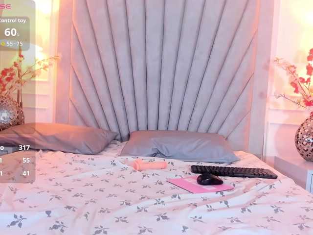 NaomiHudson's BongaCams show and profile