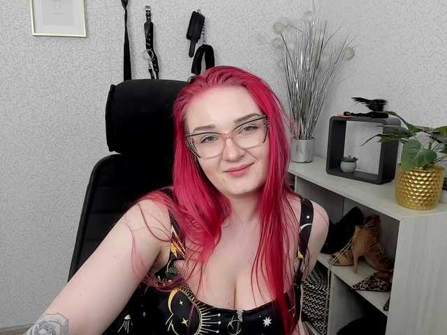 redkissruby's BongaCams show and profile