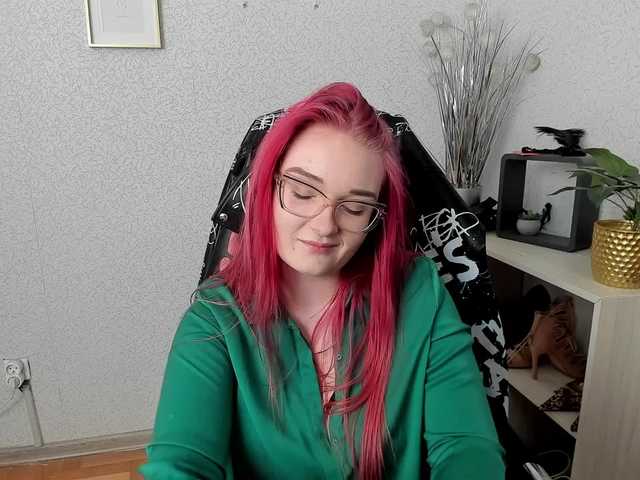 redkissruby's BongaCams show and profile