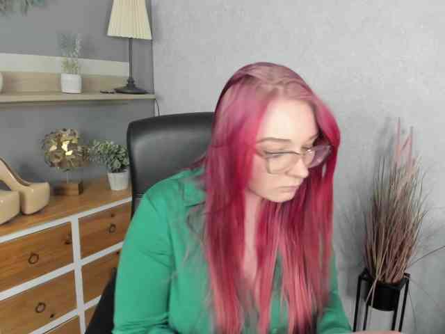 redkissruby Live Webcam on BongaCams