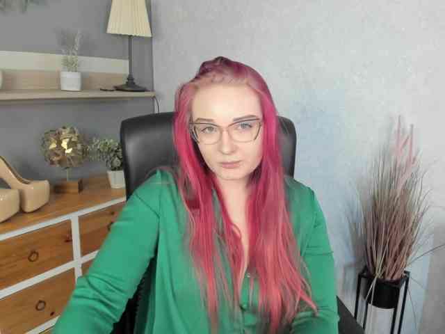 redkissruby Live Webcam on BongaCams