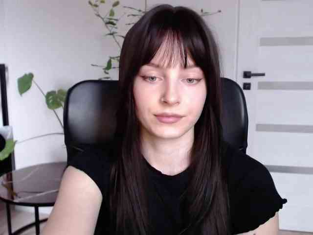 noemilou Live Webcam on BongaCams