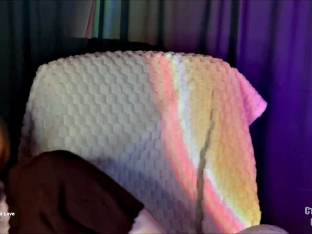 HeyAlise's BongaCams show and profile