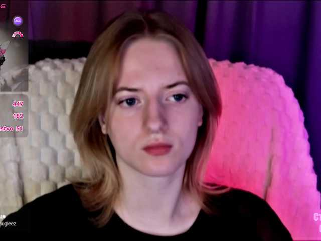 HeyAlise's BongaCams show and profile