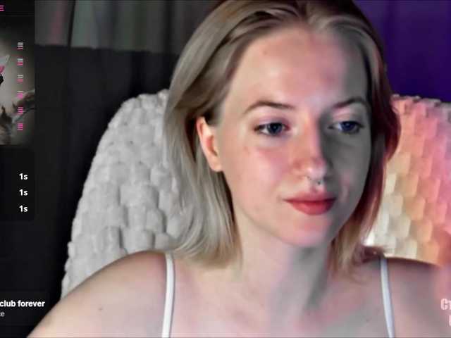 HeyAlise's BongaCams show and profile