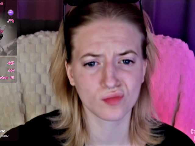 HeyAlise's BongaCams show and profile