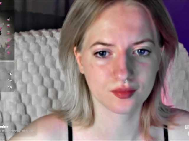 HeyAlise's BongaCams show and profile