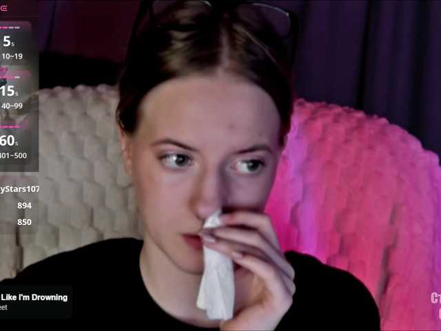 HeyAlise's BongaCams show and profile