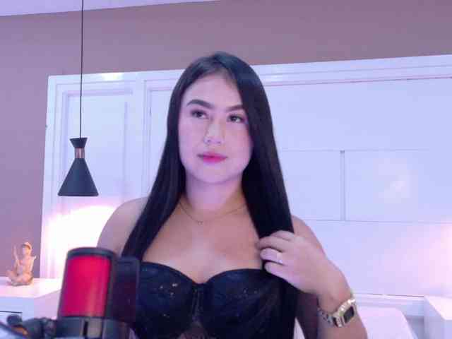 CatalinaCollins Live Webcam on BongaCams
