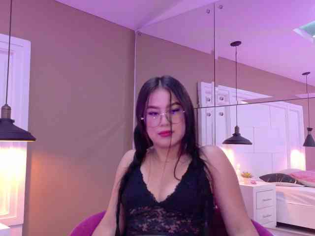 CatalinaCollins webcam