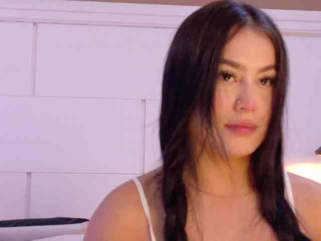 CatalinaCollins webcam