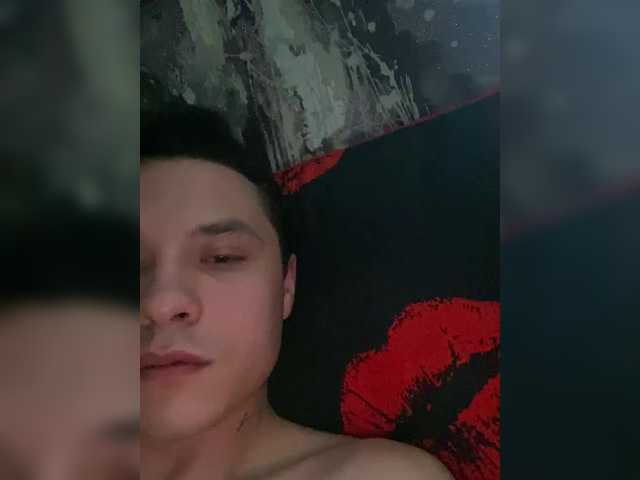 go to chat with Avrora-5