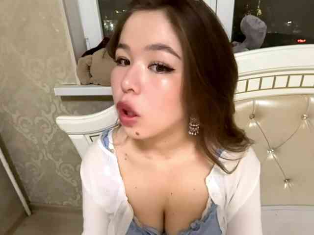 RonnaMonserrate webcam