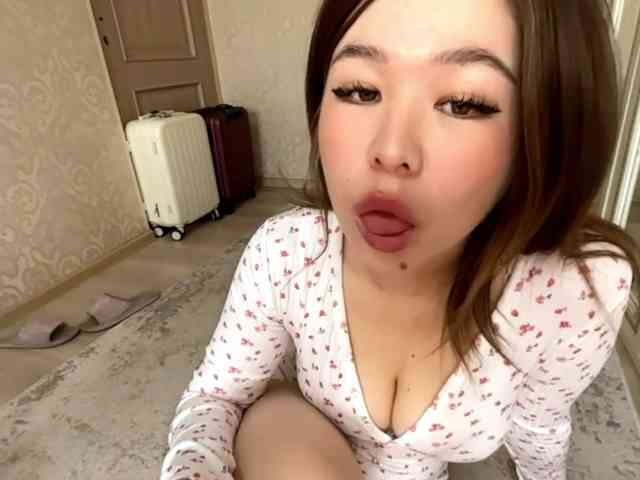 RonnaMonserrate webcam