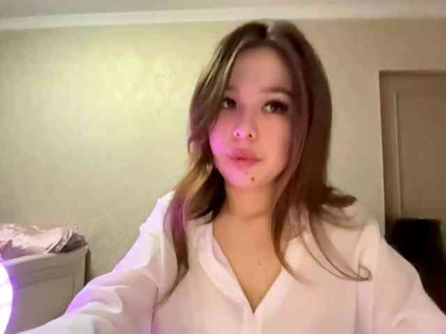 RonnaMonserrate webcam