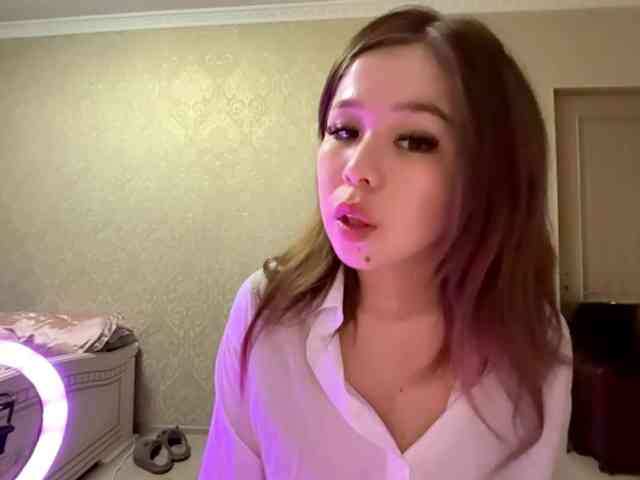 RonnaMonserrate webcam