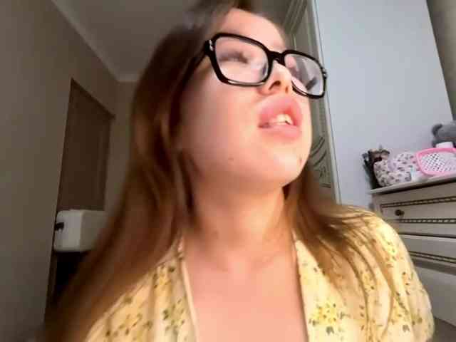 RonnaMonserrate webcam