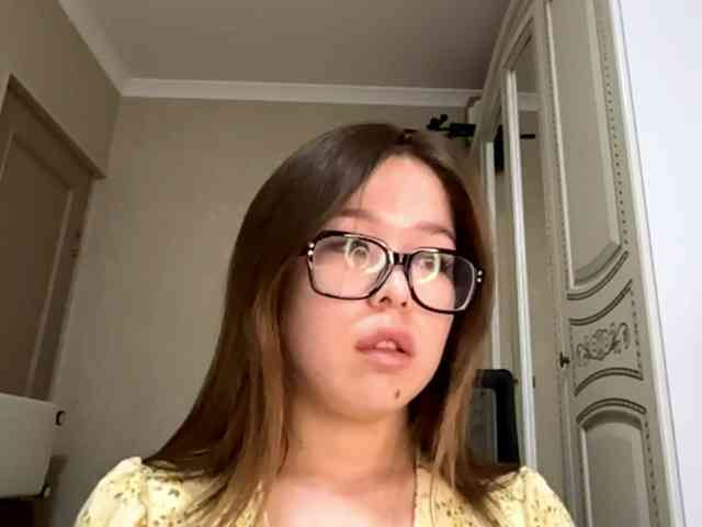 RonnaMonserrate webcam