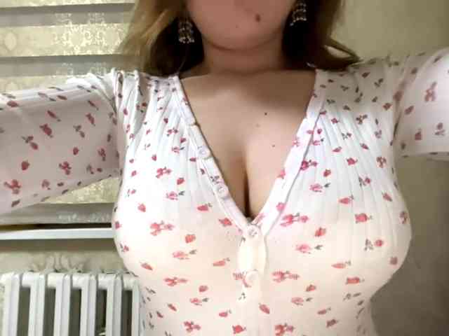 RonnaMonserrate webcam