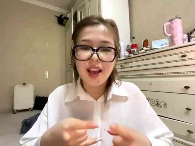 RonnaMonserrate webcam