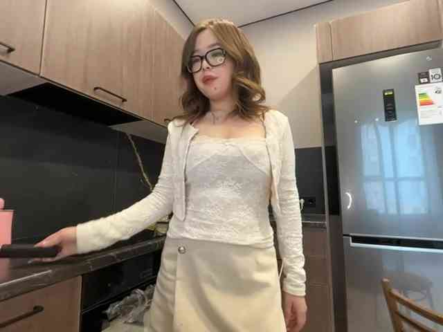 RonnaMonserrate webcam