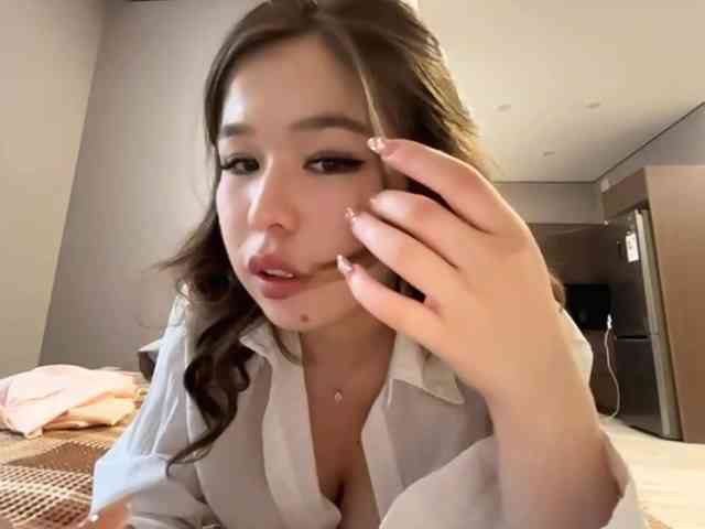 RonnaMonserrate webcam