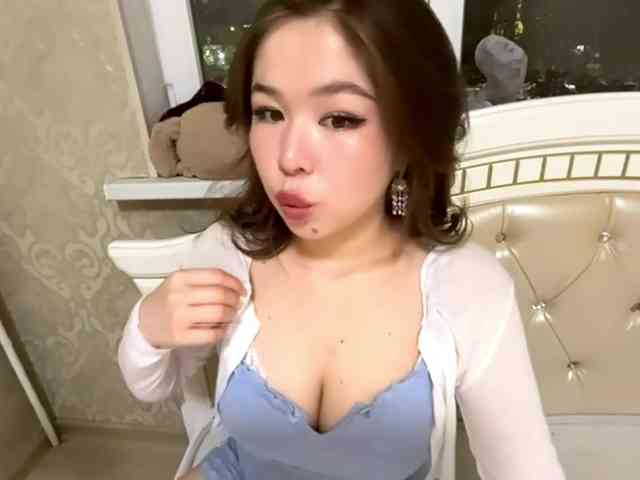 RonnaMonserrate webcam