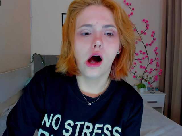 DellaRowwe's BongaCams show and profile