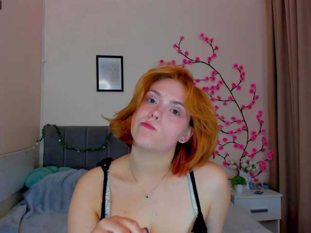 DellaRowwe's BongaCams show and profile