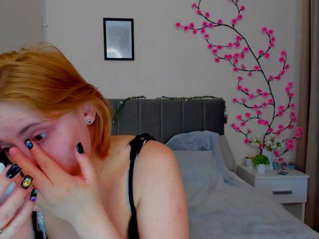 DellaRowwe's BongaCams show and profile