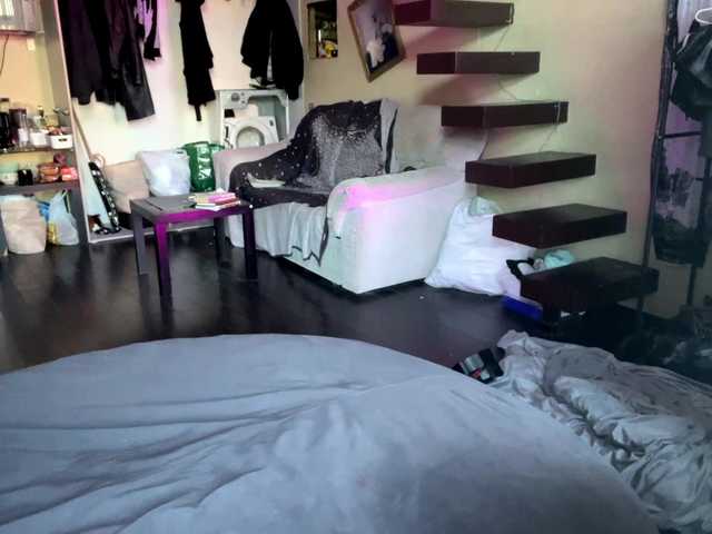 SuzanTisdell's BongaCams show and profile