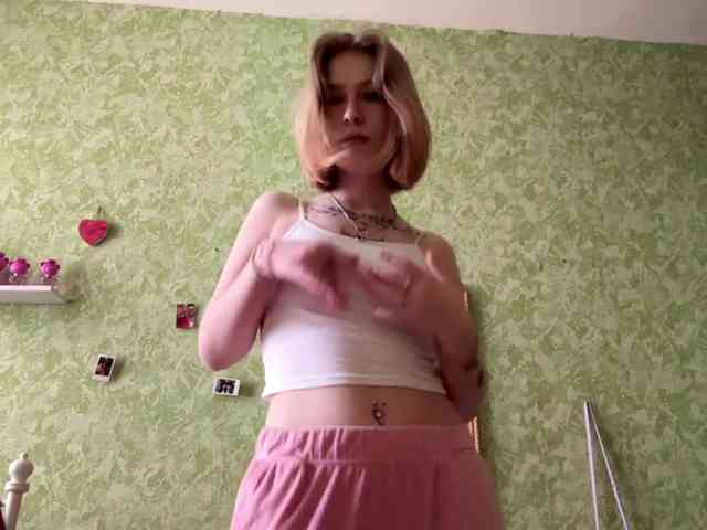 SuzanTisdell Live Webcam on BongaCams