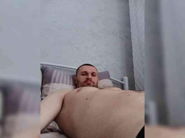 Nelegal2 Live Webcam on BongaCams