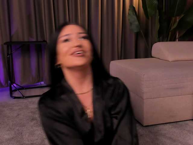 EmeraldKat's BongaCams show and profile