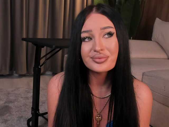 EmeraldKat's BongaCams show and profile