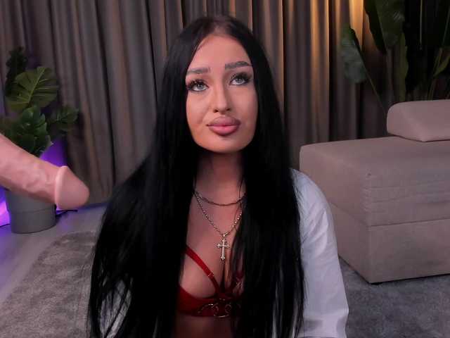 EmeraldKat's BongaCams show and profile