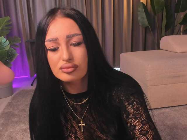 EmeraldKat's BongaCams show and profile