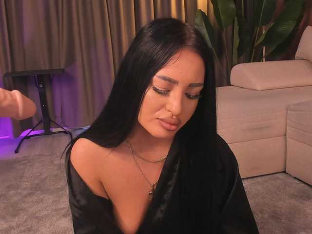 EmeraldKat's BongaCams show and profile