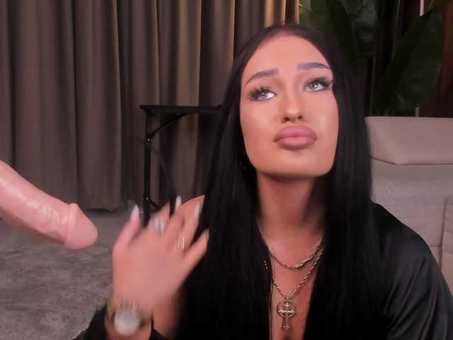 EmeraldKat's BongaCams show and profile