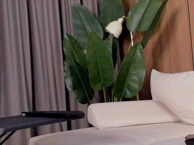 EmeraldKat's BongaCams show and profile