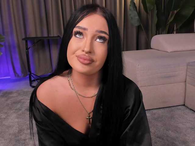 EmeraldKat's BongaCams show and profile