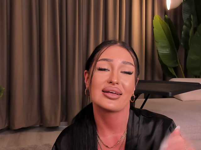 EmeraldKat Live Cam on BongaCams